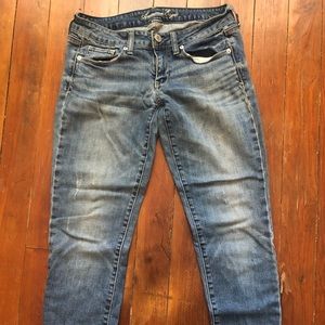 American eagle low rise jean
